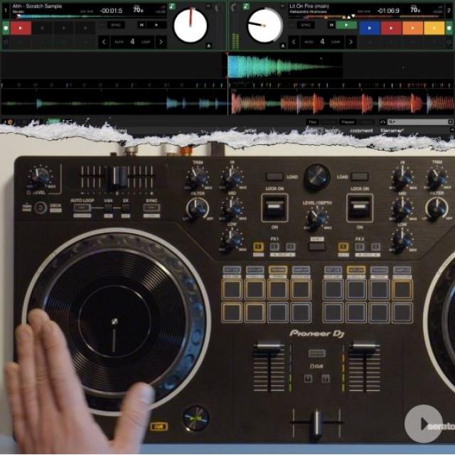 Scratch-style 2-channel DJ controller for Serato DJ Lite