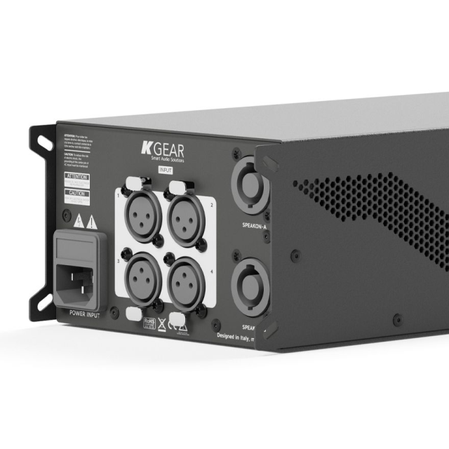 Amplificatore compatto ad alta efficienza a 4 canali di classe D