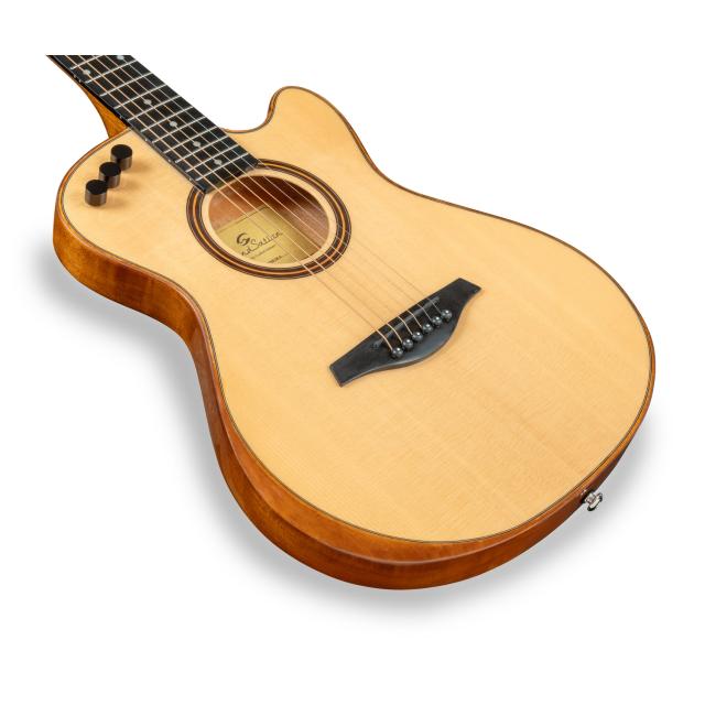 All-solid acoustic guitar with armrest and piezo pick up