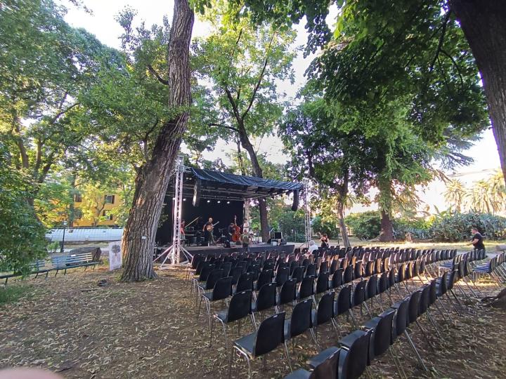 Classica al Tramonto and Studiomaster