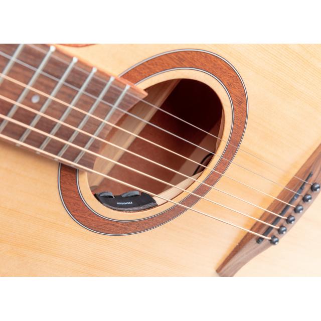 Dreadnought cutaway acoustic guitar with mahogany armrest and preamp
