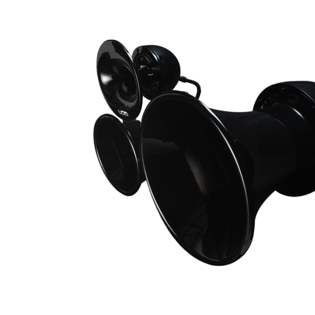 Three-way passive design speaker with 12“, 8” and 1.5” drivers (black)