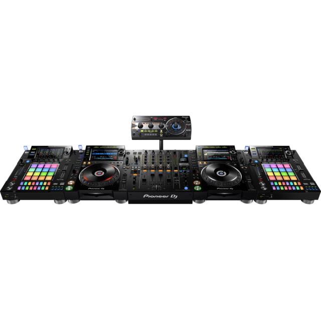 Standalone DJ sampler