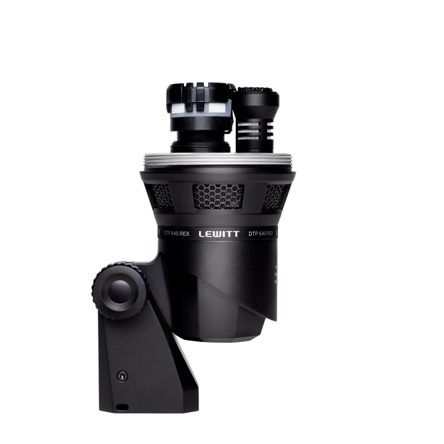 Reference class dual element microphone