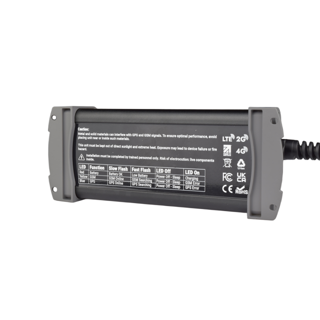 Tracker GPS integrato nel case & 1 anno di abbonamento a piattaforma di localizzazione GPS