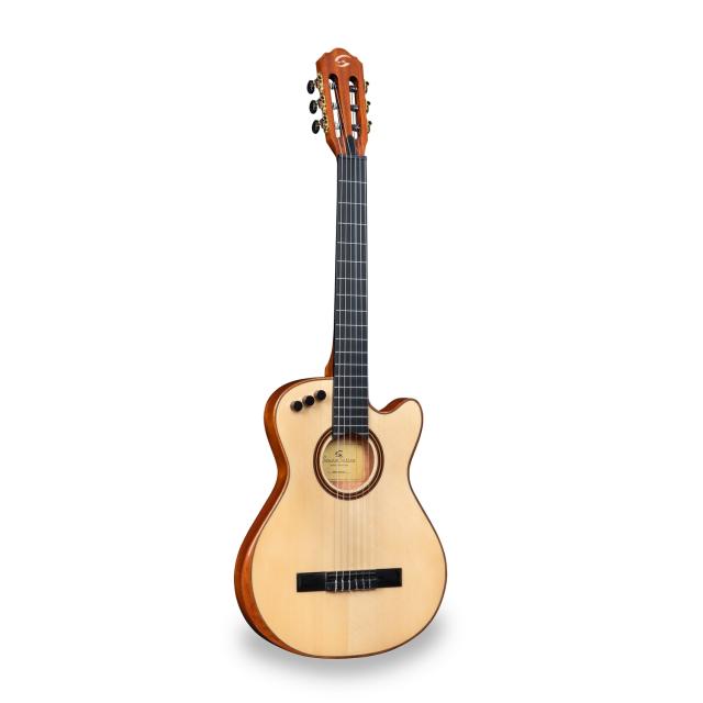 All-solid classic guitar with armrest and piezo pick up