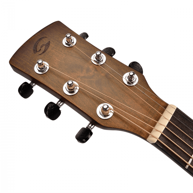 Chitarra acustica Dreadnought 4/4 con top in abete masello, rosetta incisa e preamp