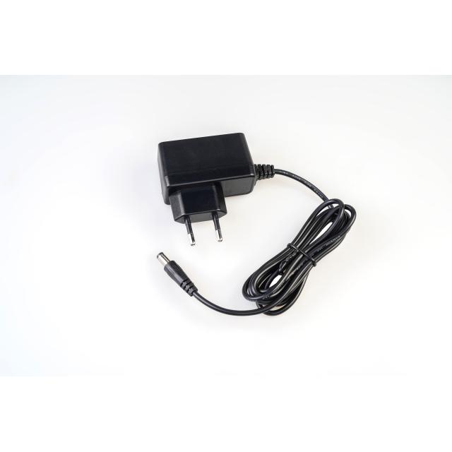Regulated PSU power supply for stompboxes