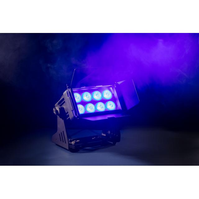 Faro wash a batteria 8x15W IP65