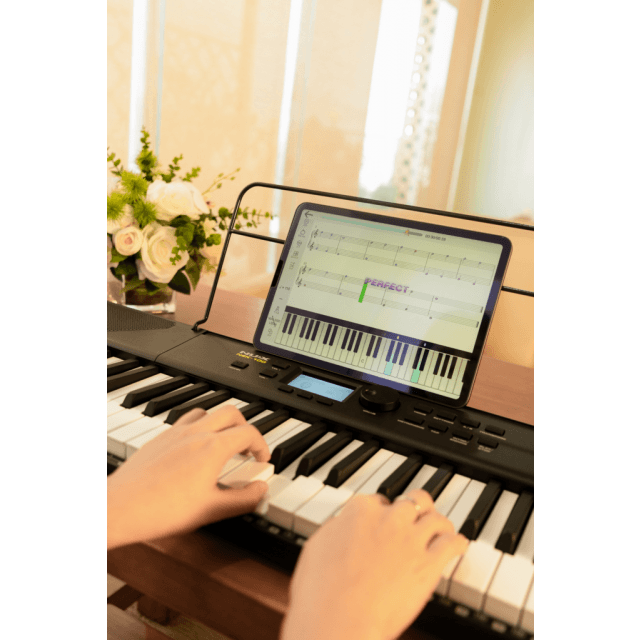 Portable keyboard 61 keys touch response with battery