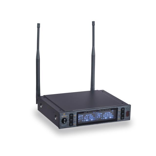 Radiomicrofono True Diversity con 2 trasmettitori tascabili più archetti 630-660MHz