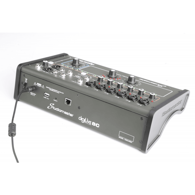 Mixer Digitale Ultracompatto a 8 canali e 2 Effect Bus con Telecomando