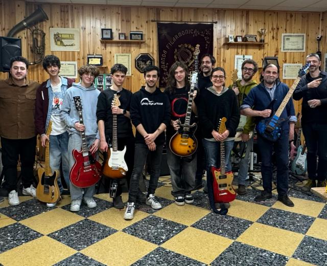 Building your guitar tone: training project with ShapeYourTone and NUX