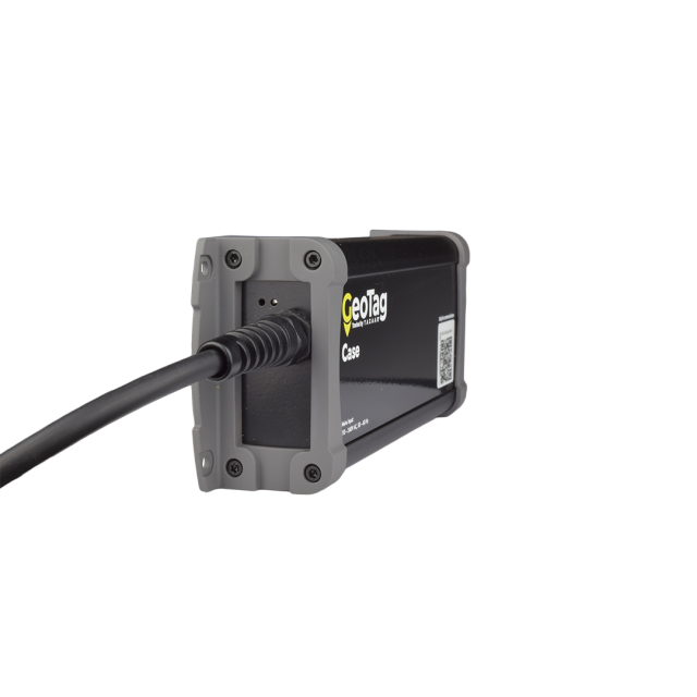 Tracker GPS integrato nel case & 1 anno di abbonamento a piattaforma di localizzazione GPS