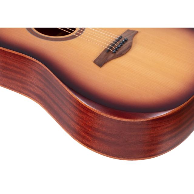 Chitarra acustica dreadnought con armrest in mogano