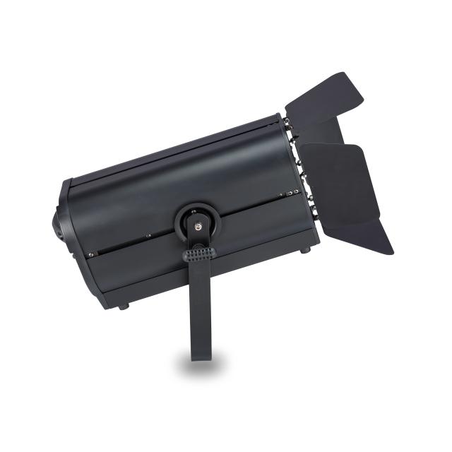 Fresnel Light with 200W COB LED and Motorized Zoom