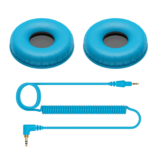 Color variation coiled cable and ear pads for HDJ-CUE1