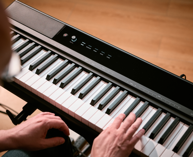 MEDELI SP-C120 - Digital Piano with 88 graded  hammer action keys