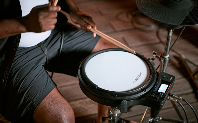MEDELI TP110 - Portable digital drum coach/extension pad