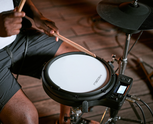MEDELI TP110 - Portable digital drum coach/extension pad