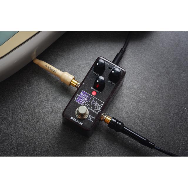 Pedale Mini Super Chorus (Chorus, Flanger, Pitch Modulation)