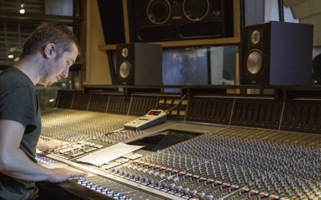 LEWITT mixing contest ft. Saint Agnes