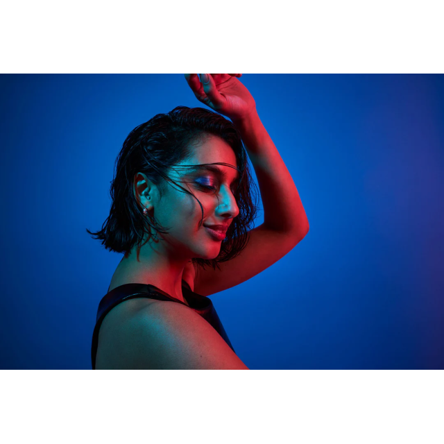 Music-filtered earplugs for festivals, events, and concerts - black