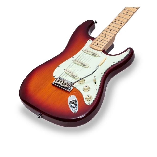 Chitarra elettrica double cutaway con 3 single coil e meccaniche vintage (equipaggiata Wilkinson)