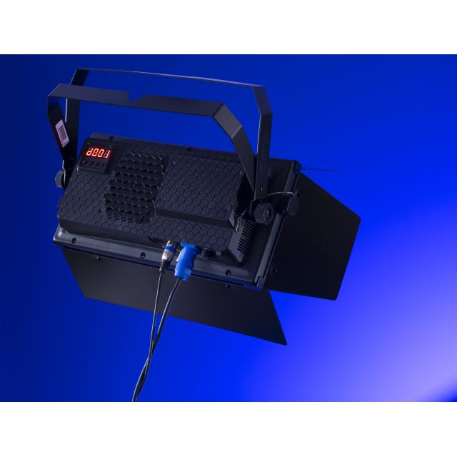 Proiettore con 36 Led da 10W RGBW 4in1 e Alette Richiudibili