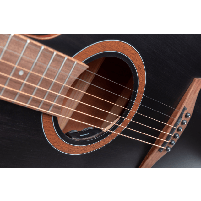 Chitarra acustica dreadnought amplificata con armrest in mogano