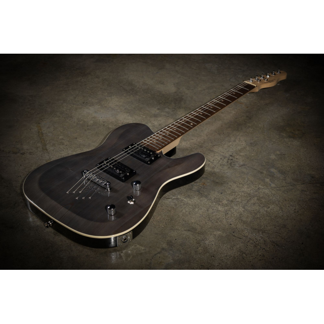 Chitarra elettrica con doppio Humbucker Wilkinson e meccaniche autobloccanti