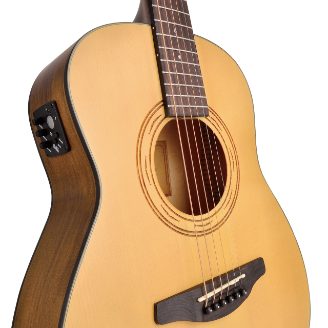 Chitarra acustica Compact con top in abete massello, rosetta incisa e preamp