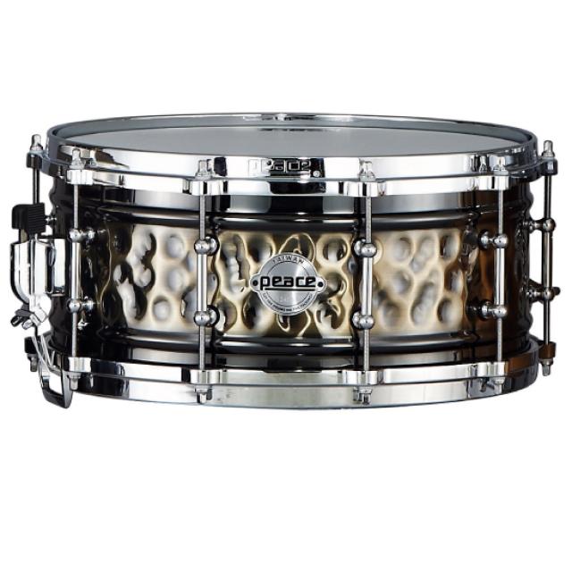 Rullante 14x6,5 in Acciaio hand hammered con cerchi diecast