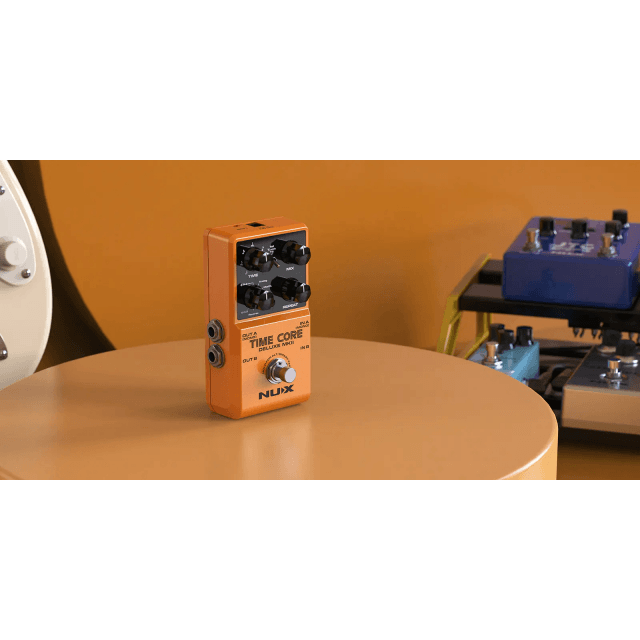 Delay pedal with phrase looper