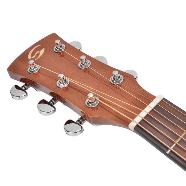 Chitarra acustica Dreadnought con finitura lucida