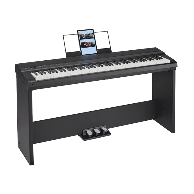 Digital Piano with 88 graded hammer action keys and MIDI Bluetooth function