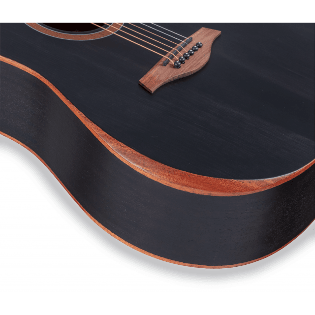 Chitarra acustica dreadnought amplificata con armrest in mogano