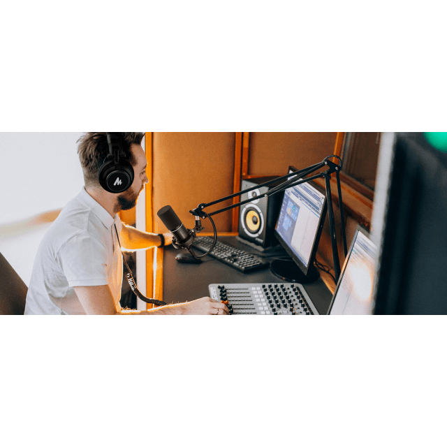 XLR/USB Dynamic Microphone