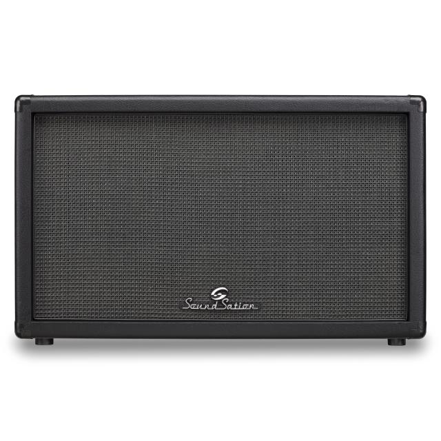2x12" guitar cabinet equipped with Celestion Seventy 80