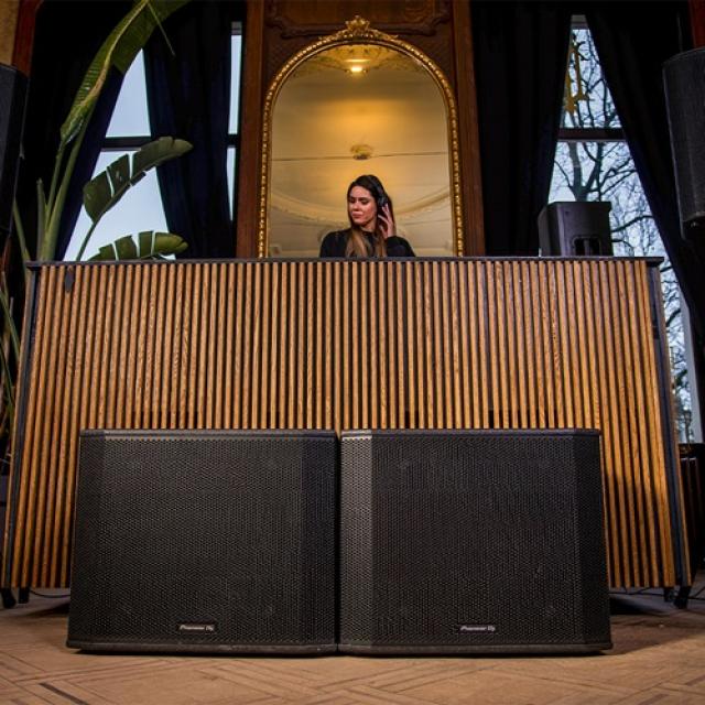 18” reflex loaded active subwoofer