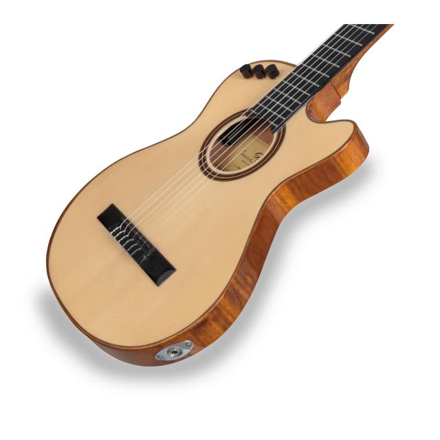 Chitarra classica solida con armrest e pick up piezo
