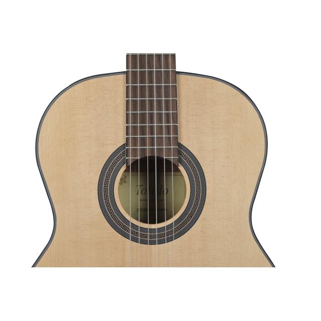 4/4 Classic guitar with solid spruce top - Satin