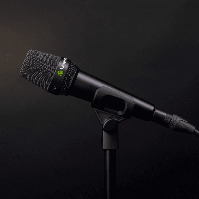 Premium handheld microphone